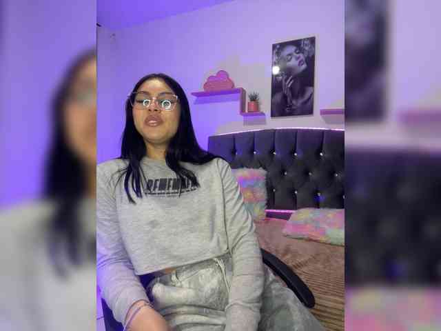 Emily22x webcam