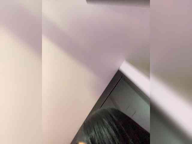 Emily22x webcam