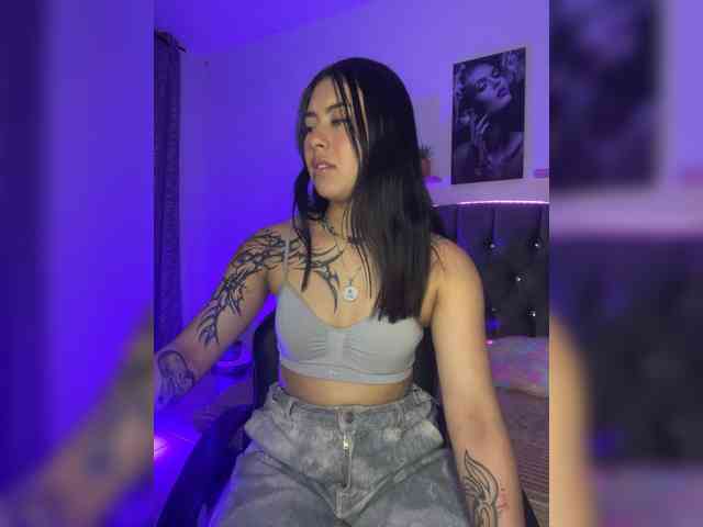 Emily22x webcam