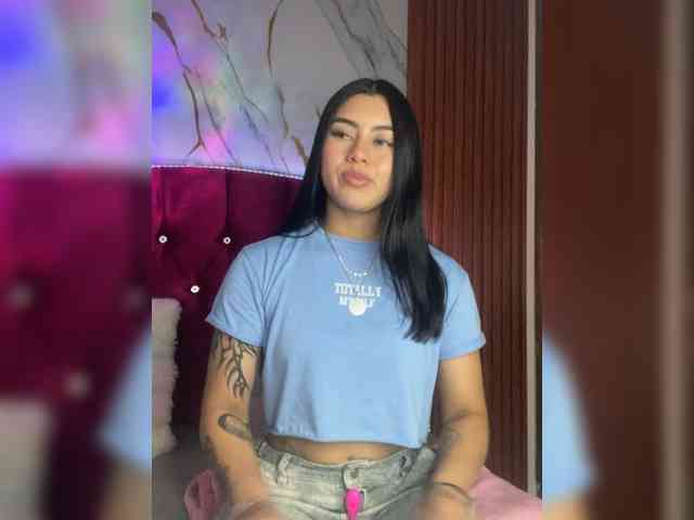 Emily22x webcam