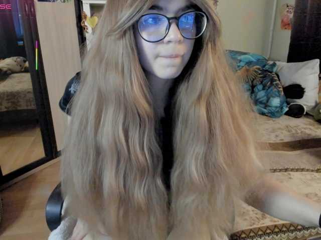 AlexIam's BongaCams show and profile