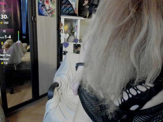 AlexIam's BongaCams show and profile