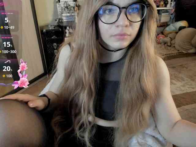 AlexIam webcam