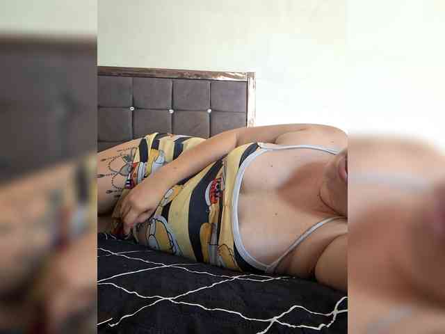 katyandxxx-1 webcam