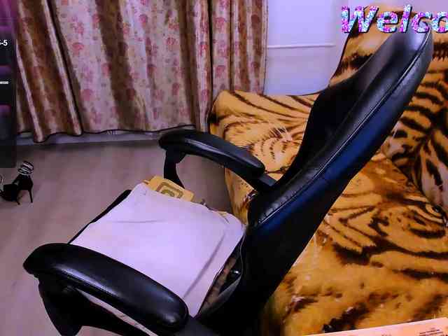 SabrinaO webcam