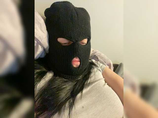 Ellainaa's BongaCams show and profile