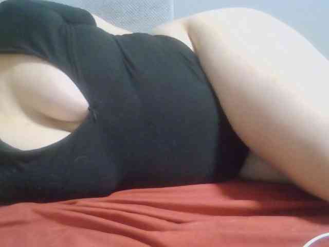 Ellainaa webcam