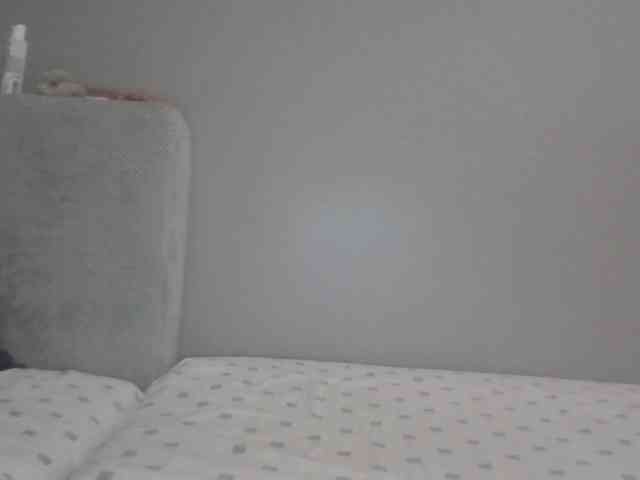Ellainaa webcam