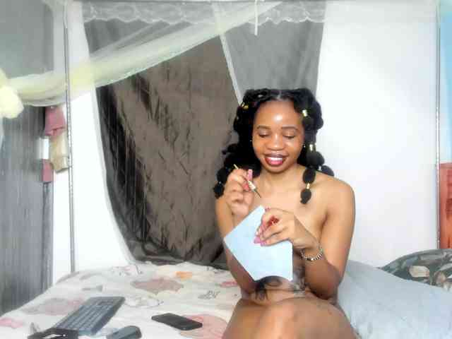 Foxy-Roxy Live Webcam on BongaCams