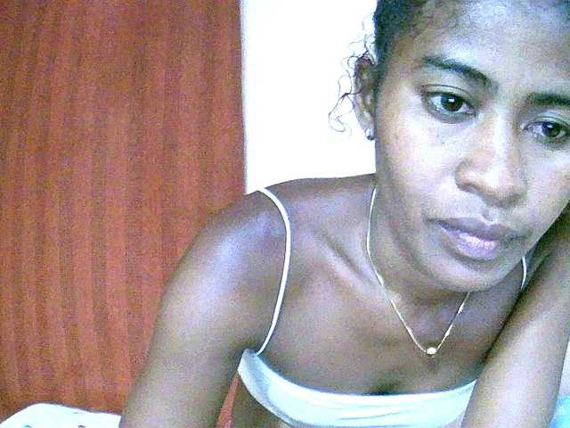 DonnelaQuin's BongaCams show and profile