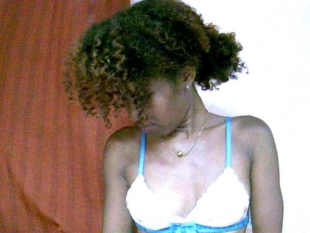 DonnelaQuin's BongaCams show and profile