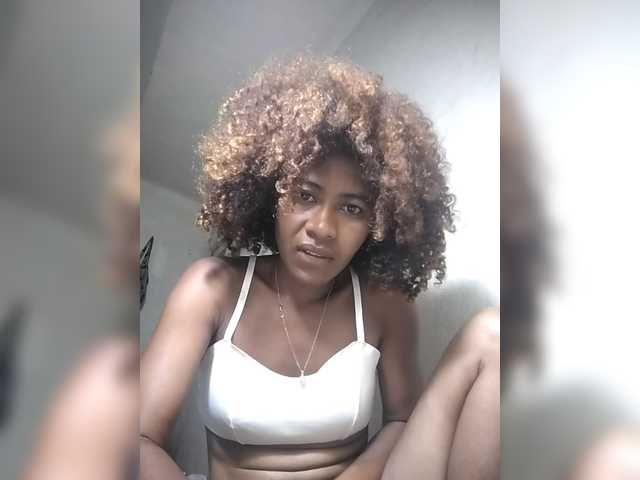 DonnelaQuin's BongaCams show and profile