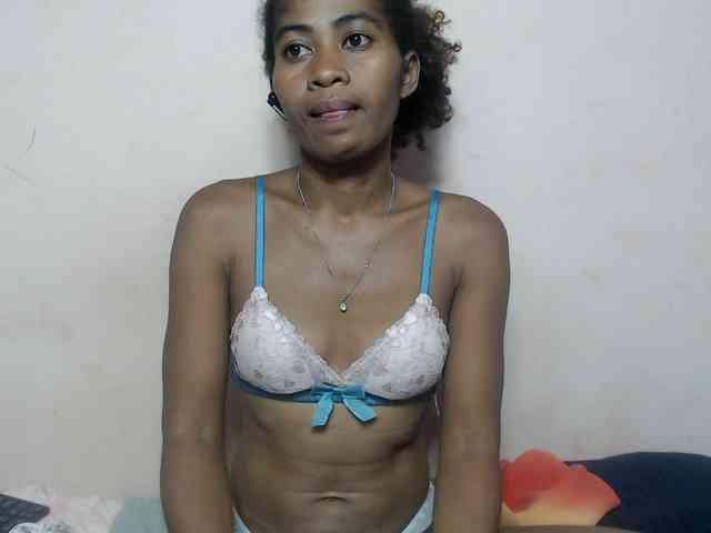 DonnelaQuin webcam