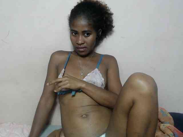 DonnelaQuin webcam