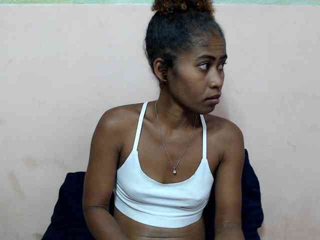 DonnelaQuin webcam
