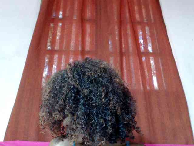 DonnelaQuin Live Webcam on BongaCams