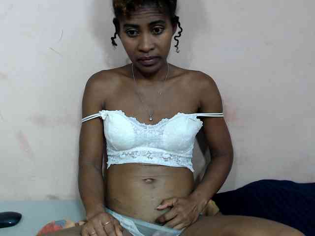 DonnelaQuin webcam