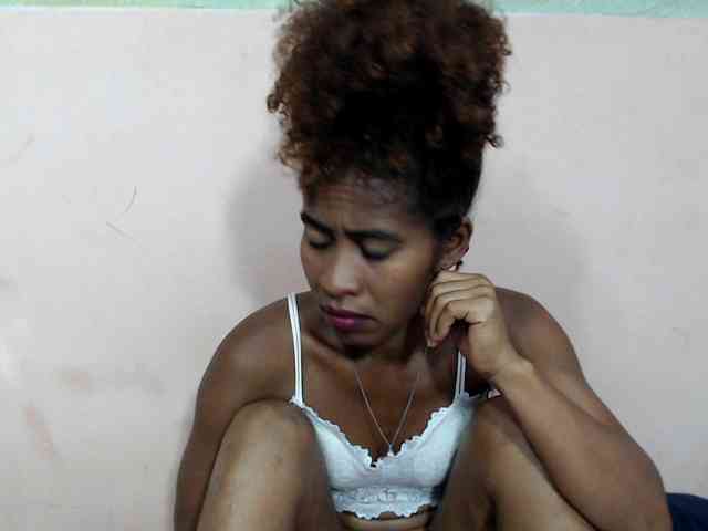 DonnelaQuin webcam