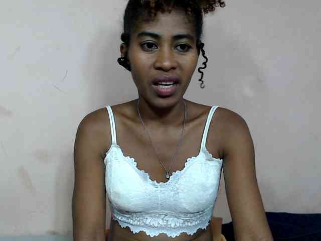 DonnelaQuin webcam