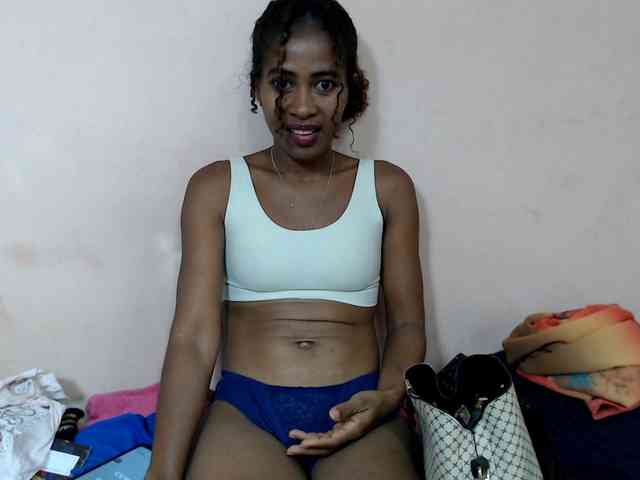 DonnelaQuin webcam