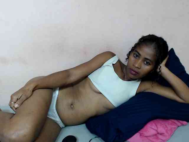 DonnelaQuin webcam