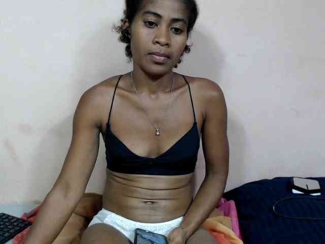 DonnelaQuin webcam