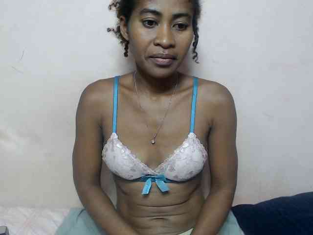DonnelaQuin webcam