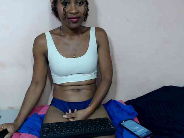 DonnelaQuin webcam
