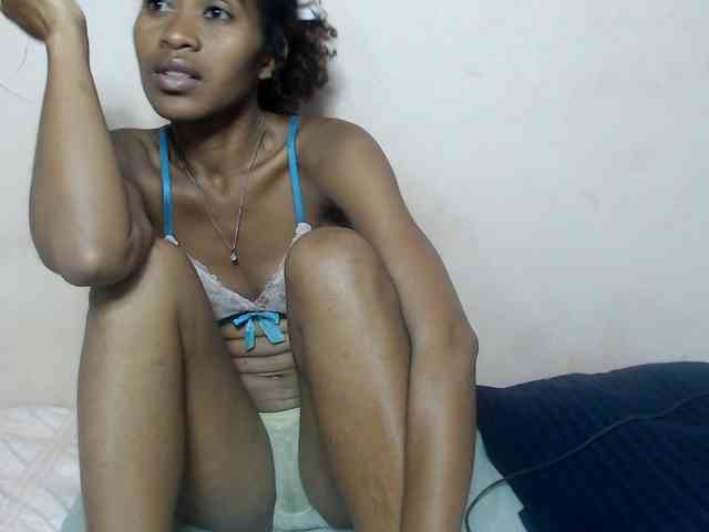 DonnelaQuin webcam