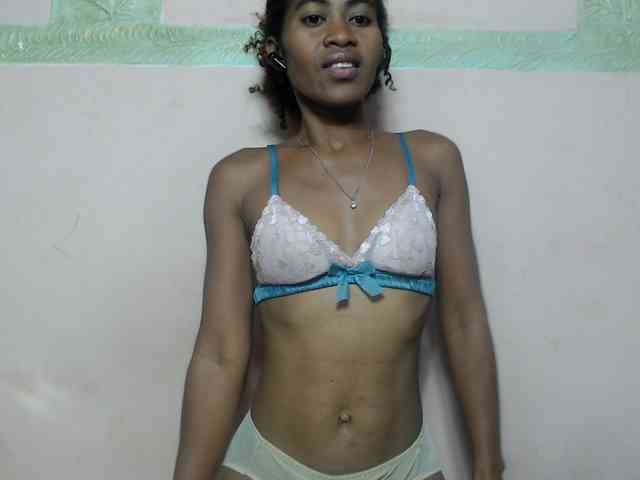 DonnelaQuin webcam