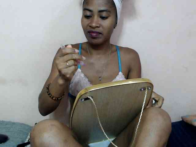 DonnelaQuin webcam