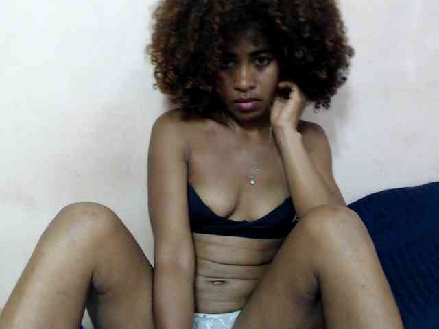 DonnelaQuin webcam