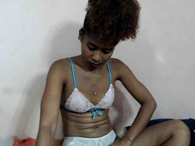 DonnelaQuin webcam