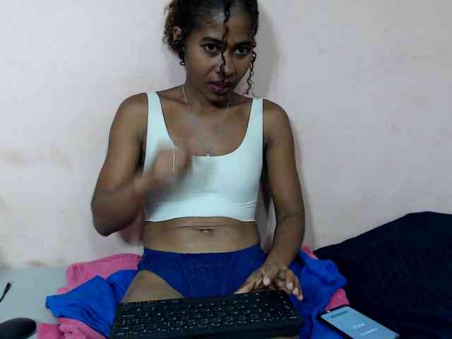 DonnelaQuin webcam