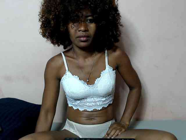 DonnelaQuin webcam