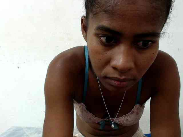 DonnelaQuin webcam