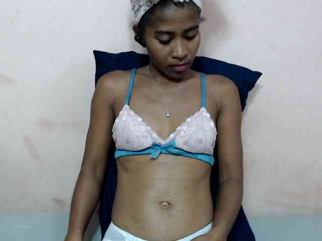 DonnelaQuin webcam