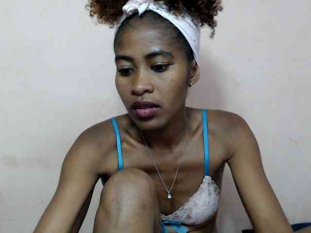 DonnelaQuin webcam