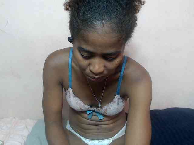 DonnelaQuin webcam