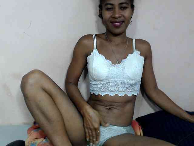 DonnelaQuin webcam