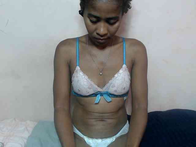 DonnelaQuin webcam