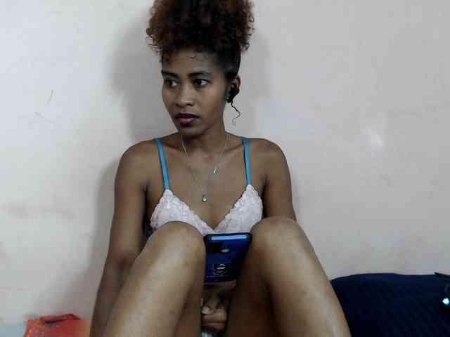 DonnelaQuin webcam