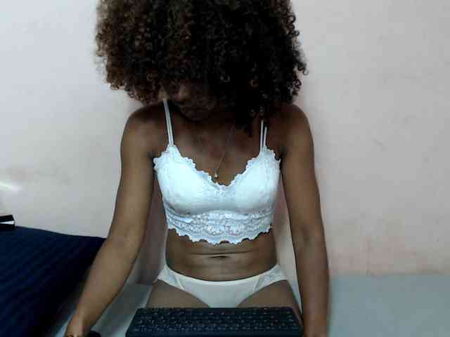 DonnelaQuin webcam