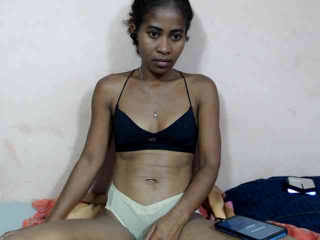 DonnelaQuin webcam