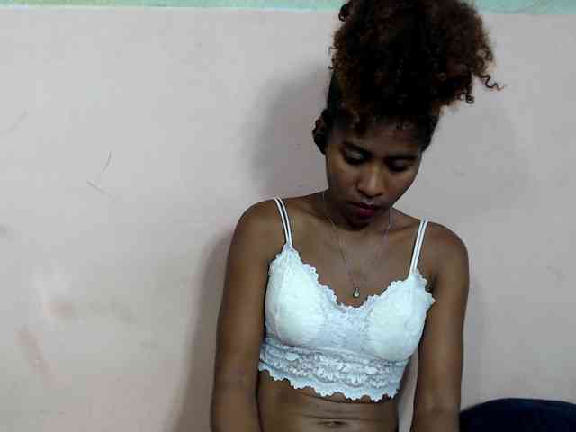 DonnelaQuin webcam