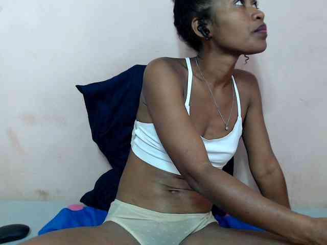 DonnelaQuin webcam