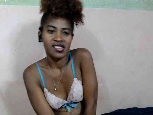 DonnelaQuin webcam