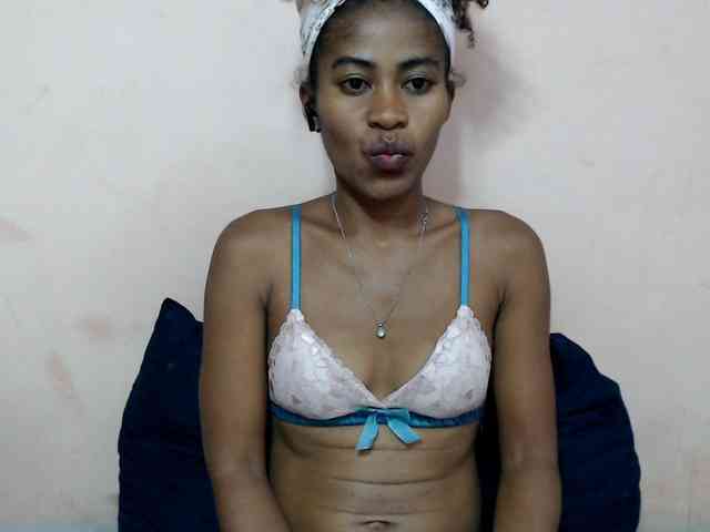 DonnelaQuin webcam
