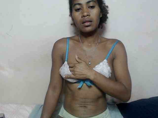 DonnelaQuin webcam