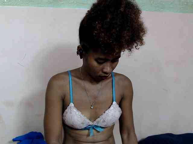 DonnelaQuin webcam
